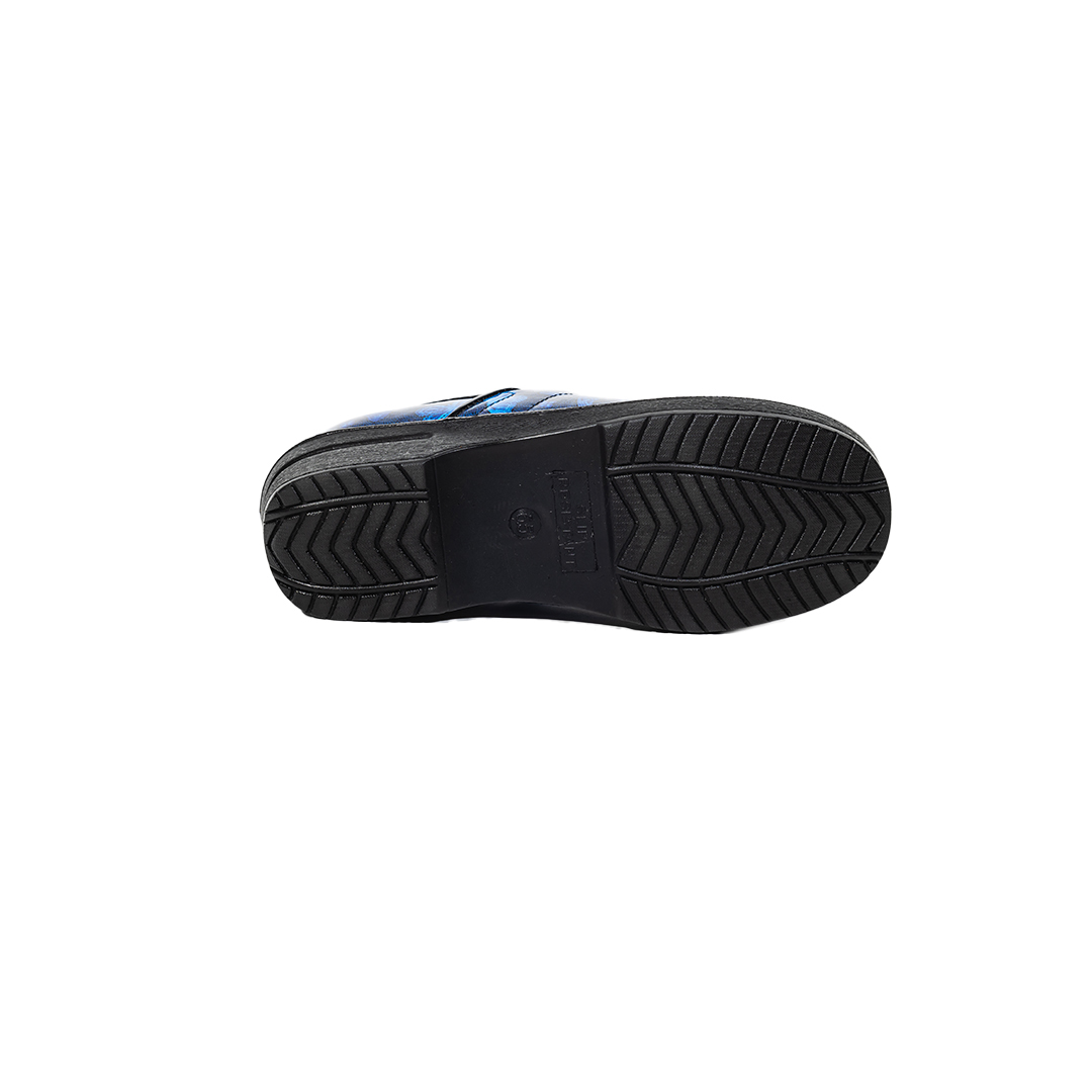 Brandy Nursing Shoe in Navy Butterfly - Image 4