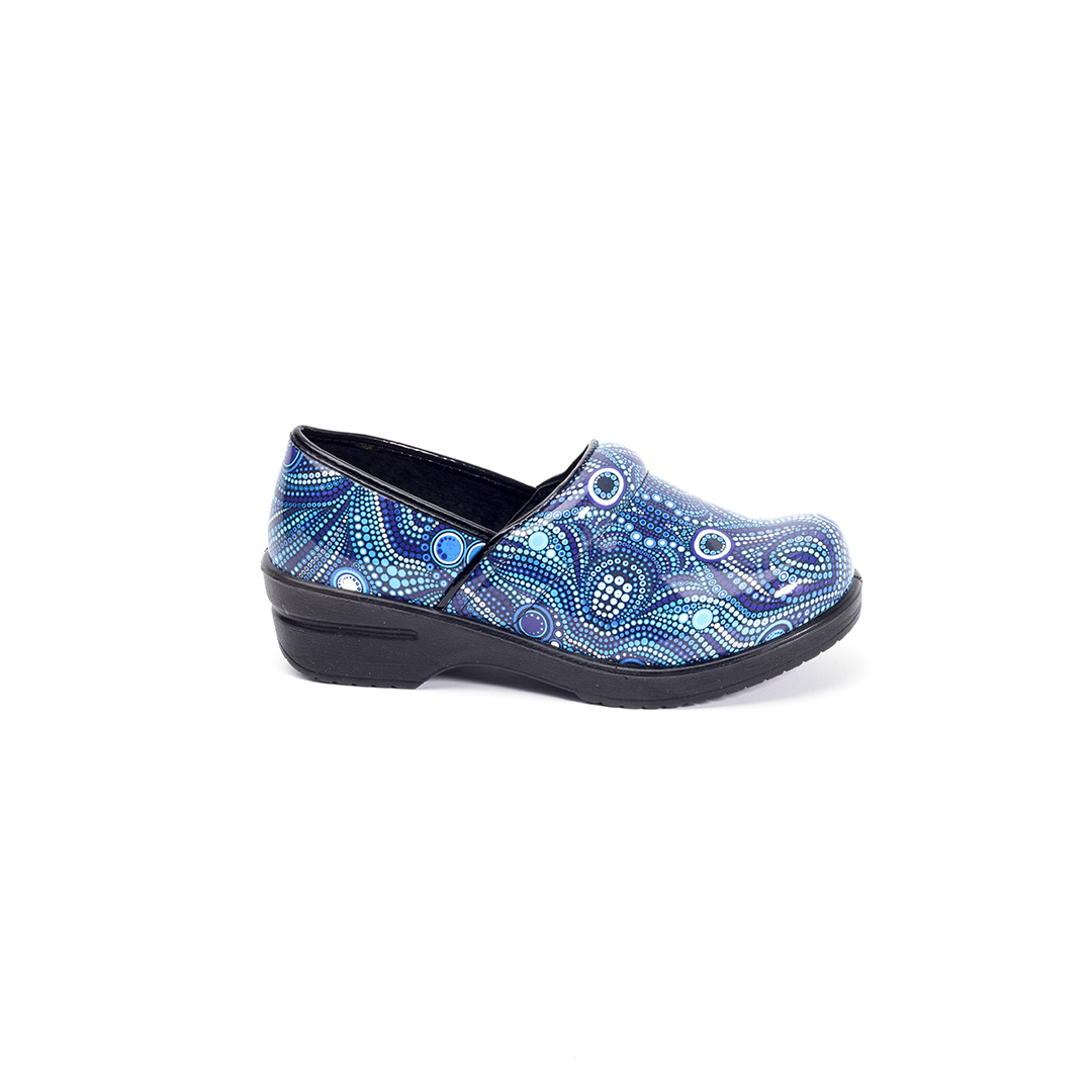 Brandy Nursing Shoe in Atlantis - Image 3