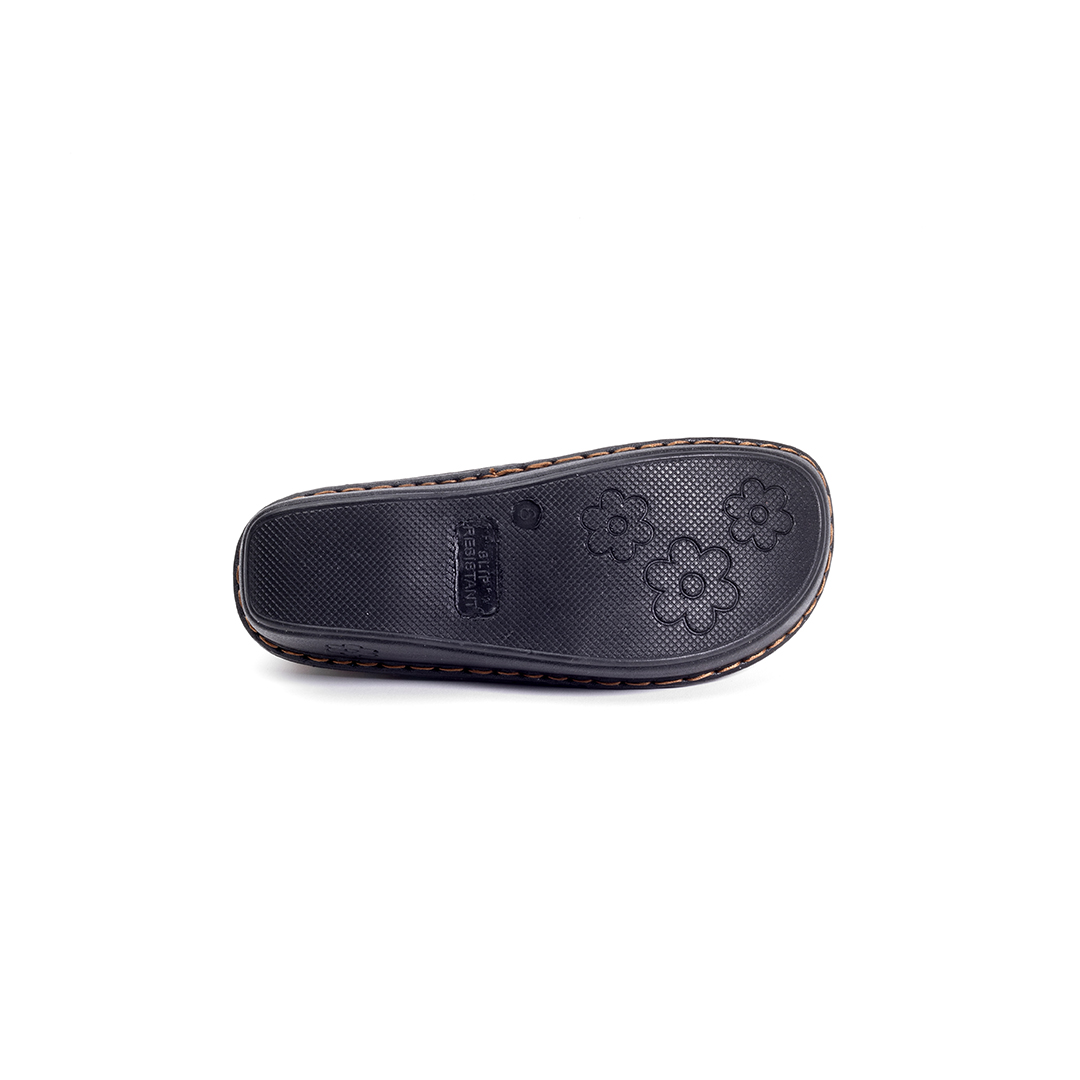 Ducky Nursing Shoe in Sugar Skull III - Image 5