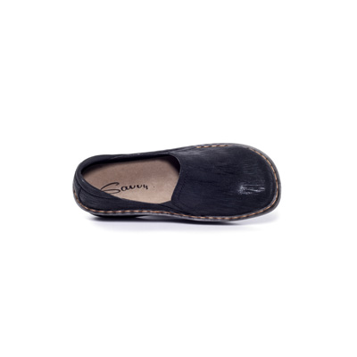 Ducky Nursing Shoe in Tuxedo - Image 5
