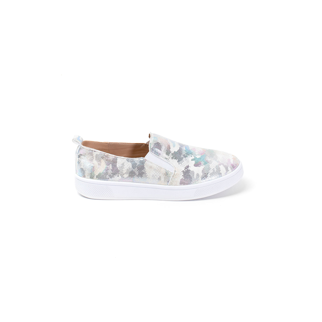 Vanna Nursing Shoe in Camo - Image 4
