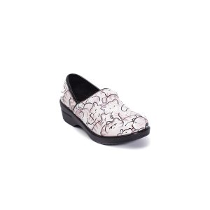 Brandy Nursing Shoe in Kitty
