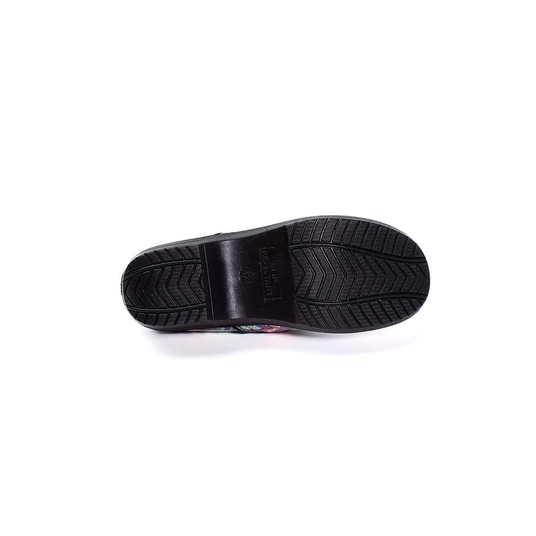 Brandy Nursing Shoe in Lilly - Image 5