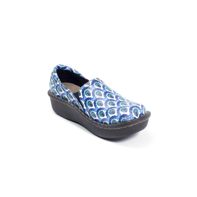 Ducky Nursing Shoe in Blue Peacock
