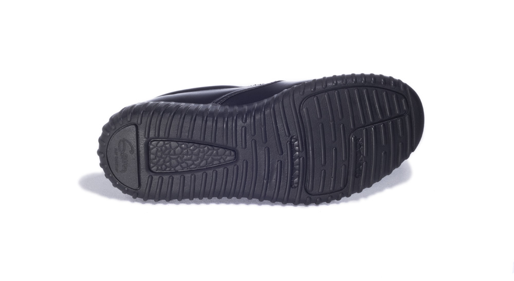 Danielle Nursing Shoe in Black - Image 3