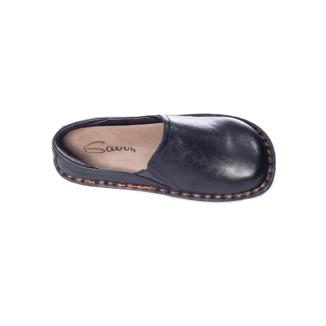 Ducky Nursing Shoe in Black Smooth - Image 3